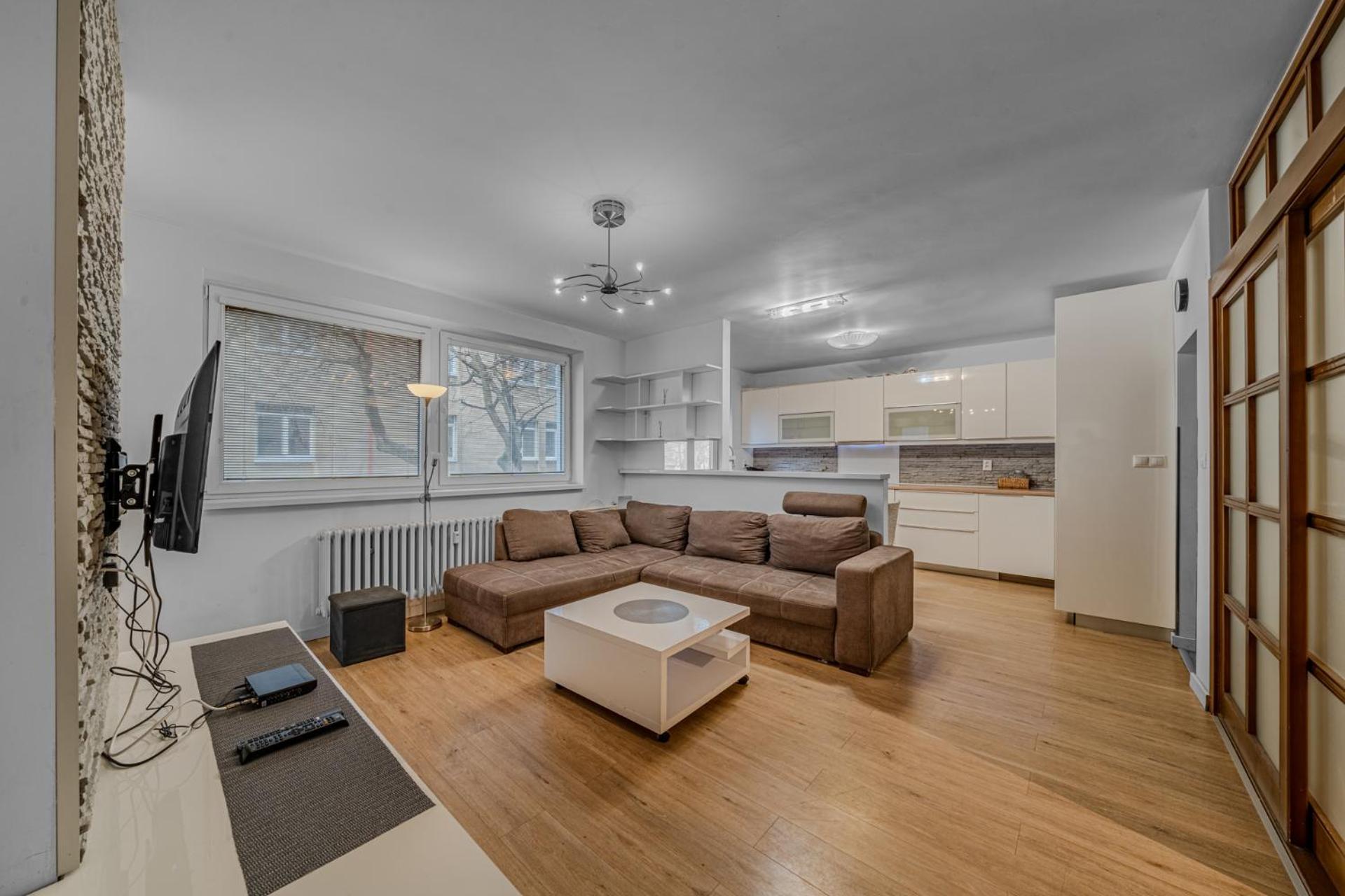 Huge Next To Train Station Close To The Center Apartman Pozsony